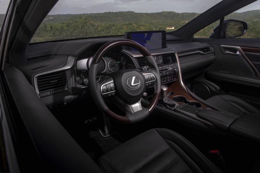 Торпедо Lexus RX450h F-Sport 2019 года  (NA) (фото 10 из 37)